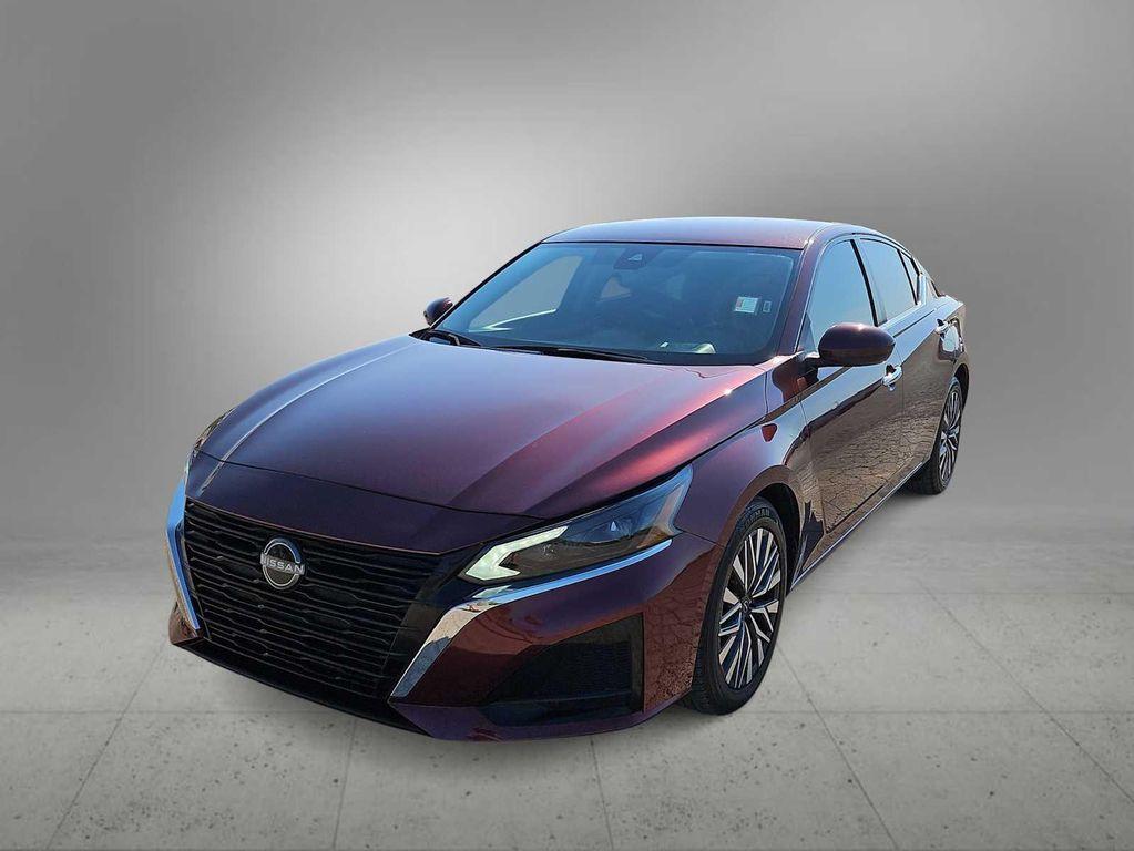 used 2023 Nissan Altima car, priced at $21,611