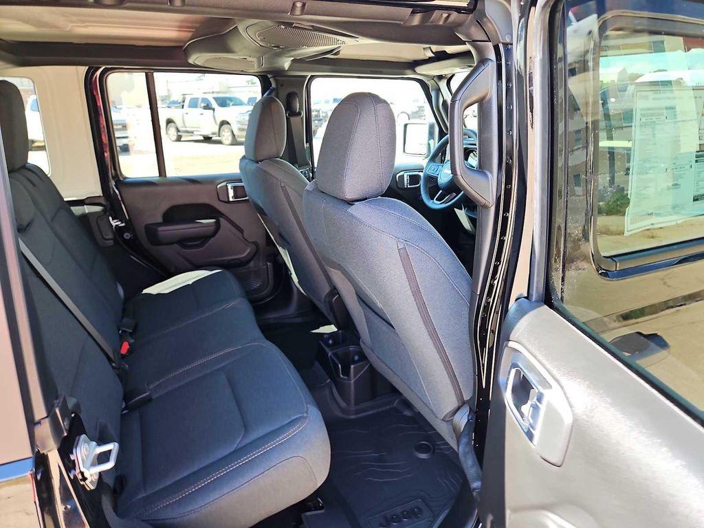 new 2025 Jeep Wrangler car, priced at $43,345