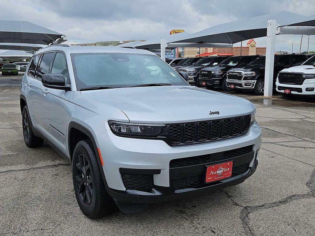 used 2024 Jeep Grand Cherokee L car, priced at $31,651