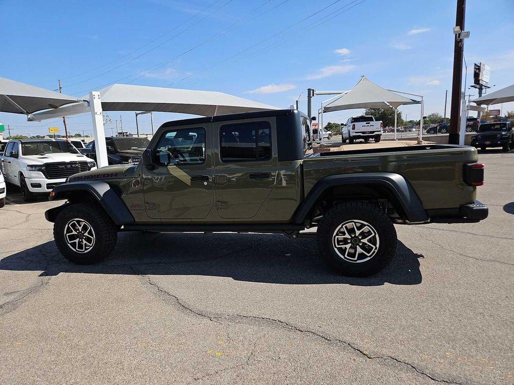new 2025 Jeep Gladiator car, priced at $52,095