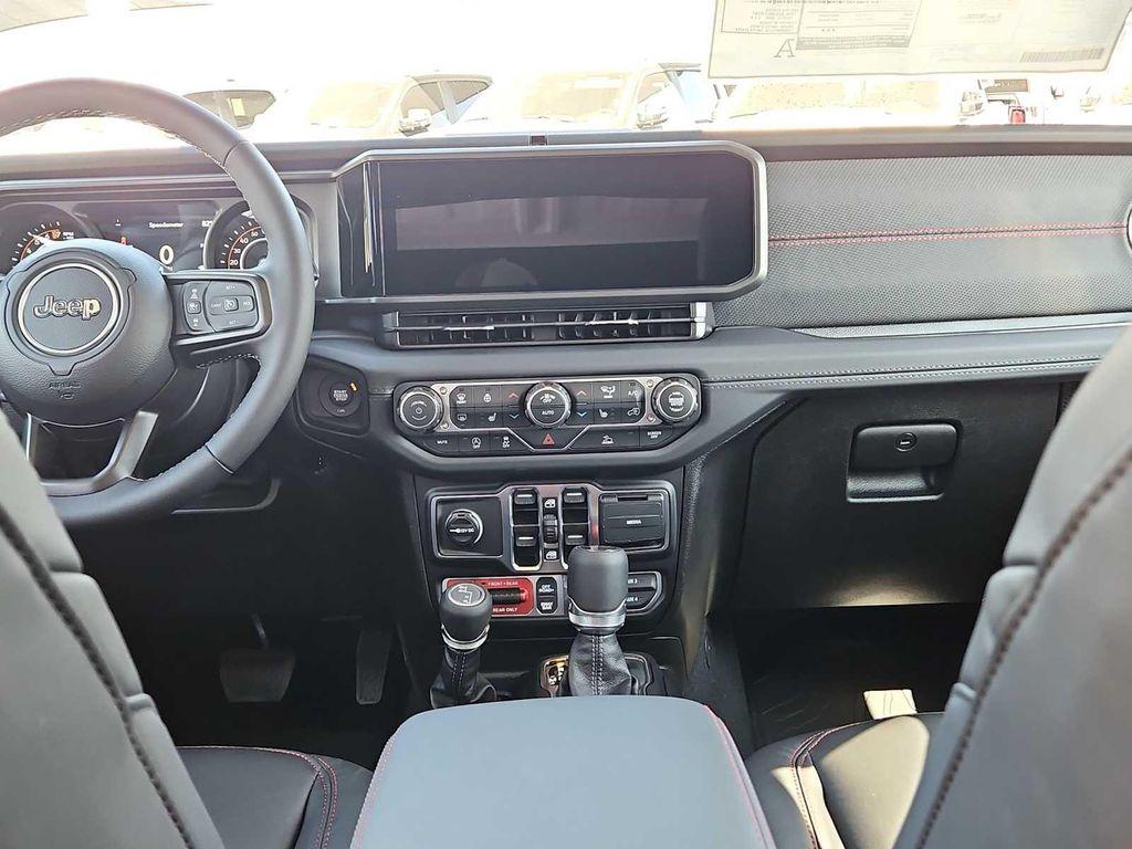 new 2025 Jeep Gladiator car, priced at $52,095