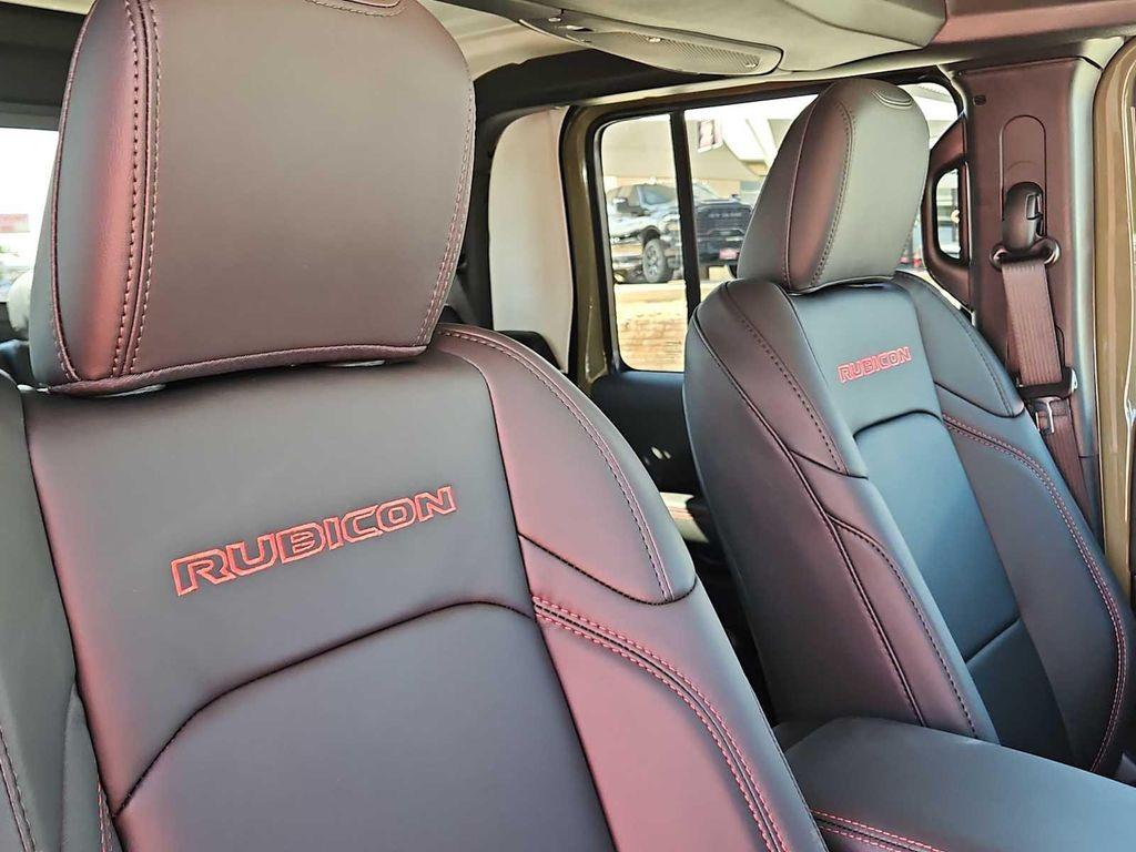 new 2025 Jeep Gladiator car, priced at $52,095