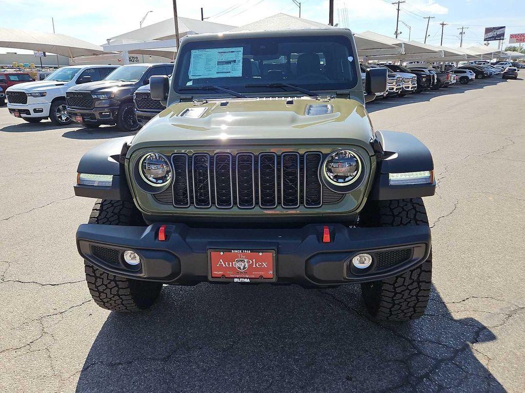 new 2025 Jeep Gladiator car, priced at $52,095