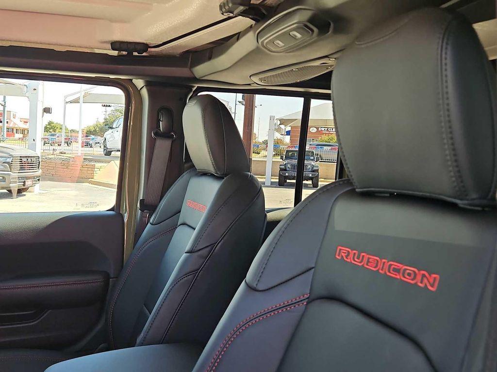 new 2025 Jeep Gladiator car, priced at $52,095