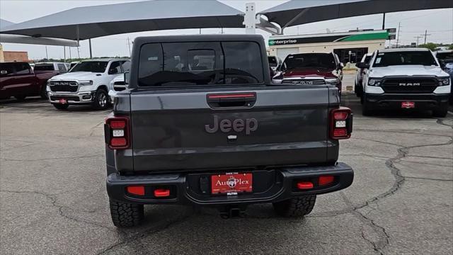 new 2024 Jeep Gladiator car, priced at $61,275