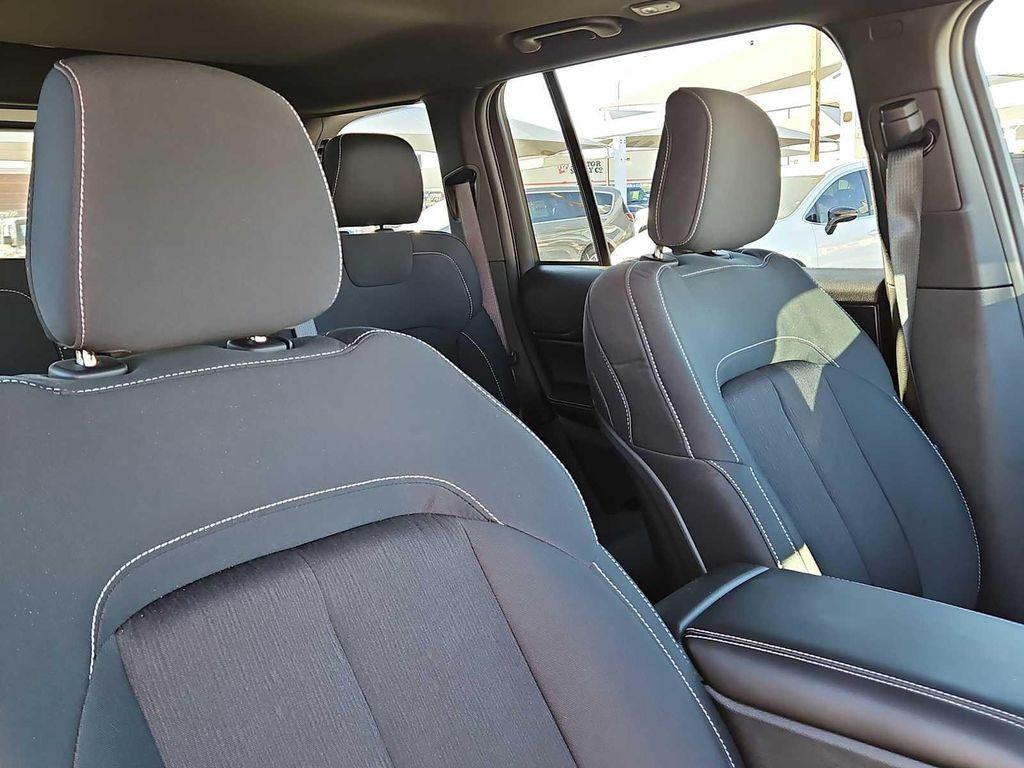 used 2025 Jeep Grand Cherokee car, priced at $35,725