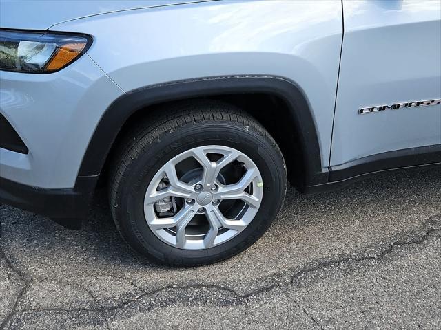 new 2024 Jeep Compass car, priced at $28,090