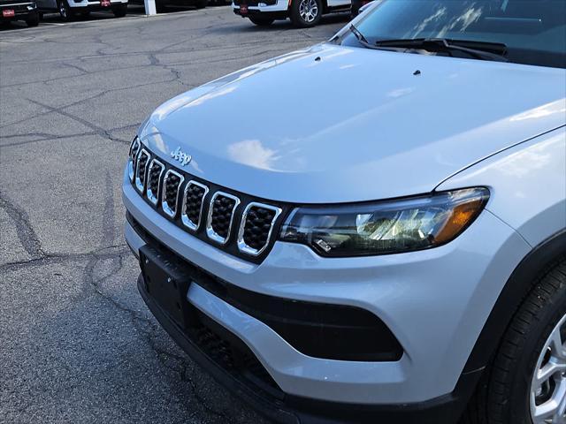 new 2024 Jeep Compass car, priced at $28,090