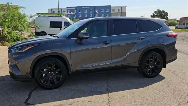 used 2023 Toyota Highlander car, priced at $41,988