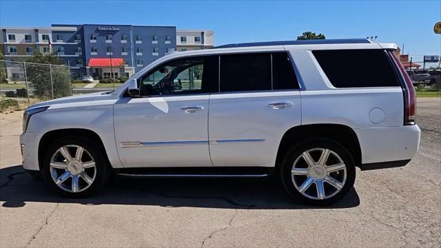 used 2020 Cadillac Escalade car, priced at $46,155