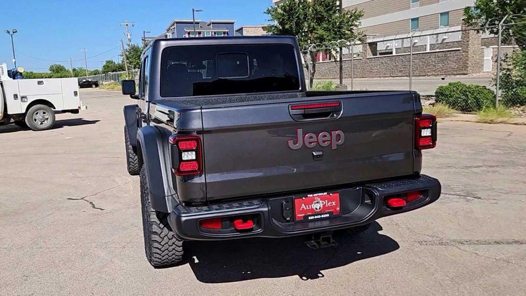 new 2025 Jeep Gladiator car, priced at $58,595