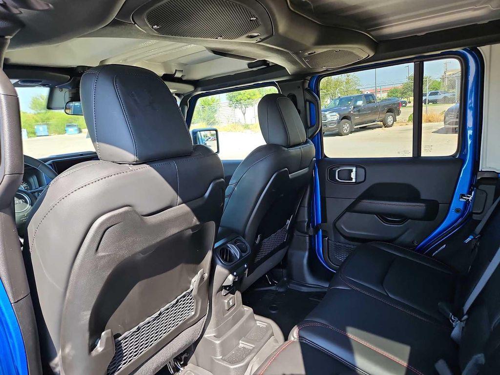 new 2025 Jeep Wrangler car, priced at $57,085