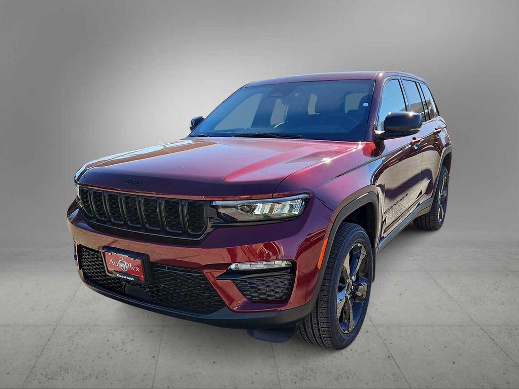 new 2025 Jeep Grand Cherokee car, priced at $45,910