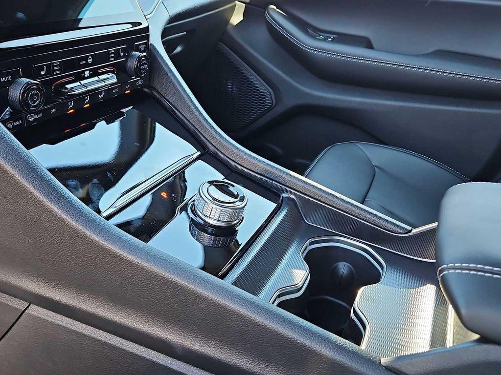 new 2025 Jeep Grand Cherokee car, priced at $45,910