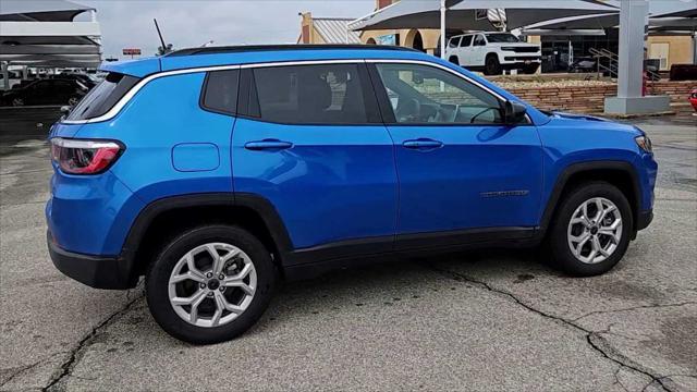 new 2025 Jeep Compass car, priced at $29,999