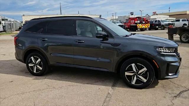 used 2022 Kia Sorento car, priced at $28,188