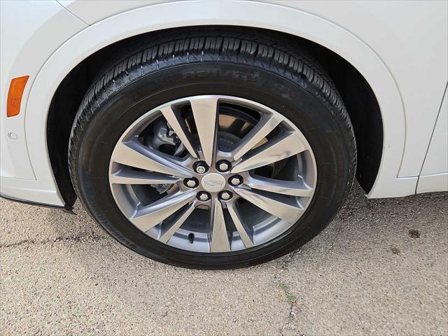 used 2022 Cadillac XT6 car, priced at $33,765