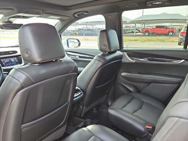used 2022 Cadillac XT6 car, priced at $33,765