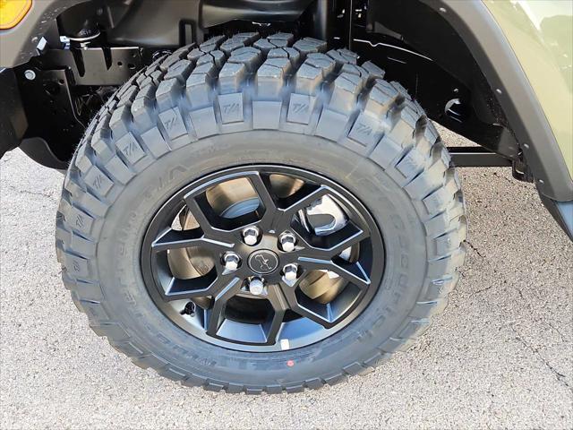new 2025 Jeep Gladiator car, priced at $51,660