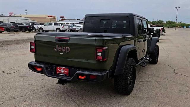 used 2021 Jeep Gladiator car, priced at $37,204