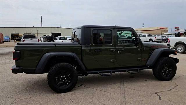 used 2021 Jeep Gladiator car, priced at $37,204