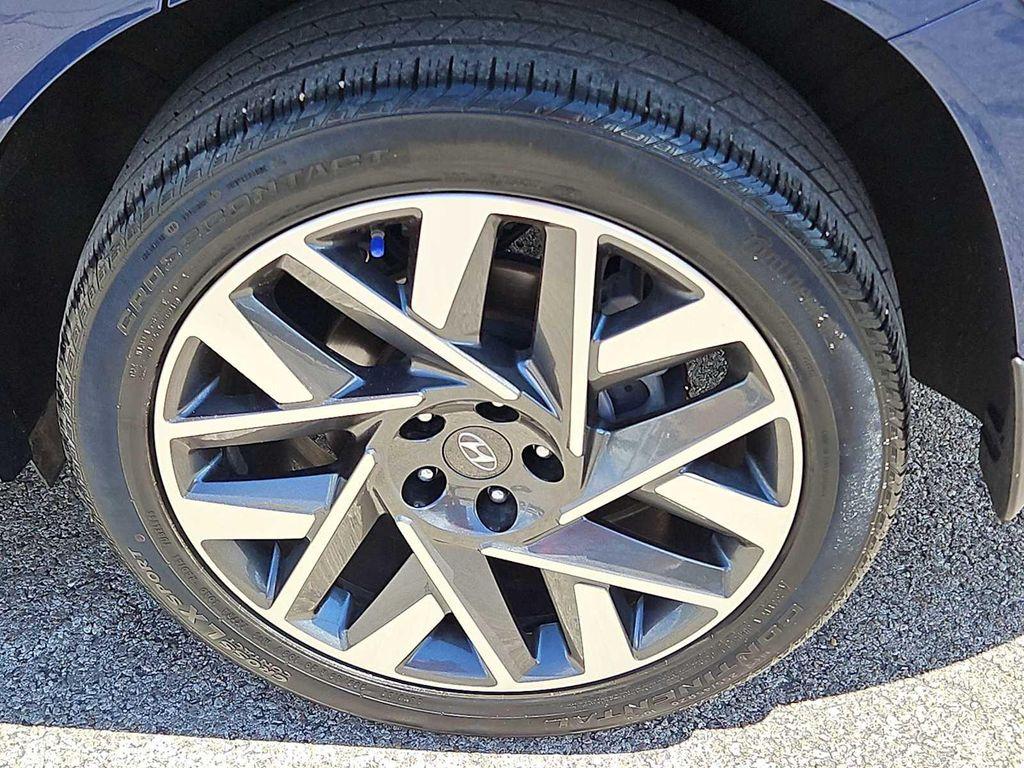 used 2022 Hyundai Santa Fe car, priced at $27,730