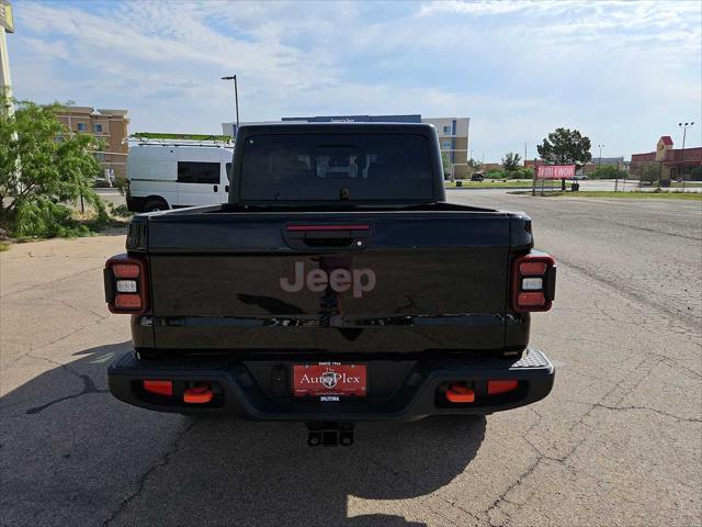 new 2025 Jeep Gladiator car, priced at $60,665