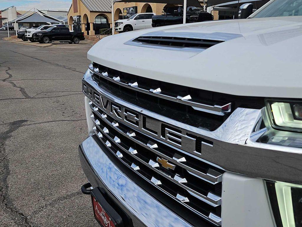 used 2021 Chevrolet Silverado 2500 car, priced at $43,287