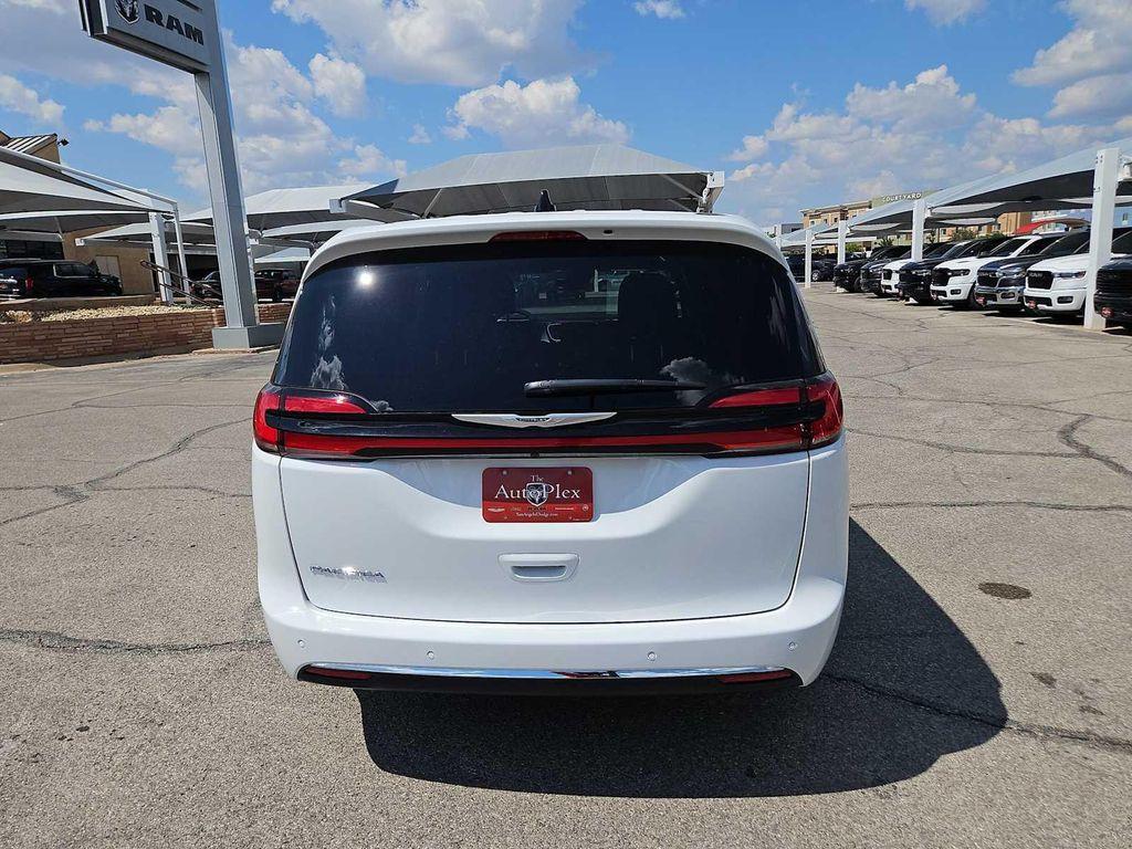 new 2025 Chrysler Pacifica car, priced at $38,945