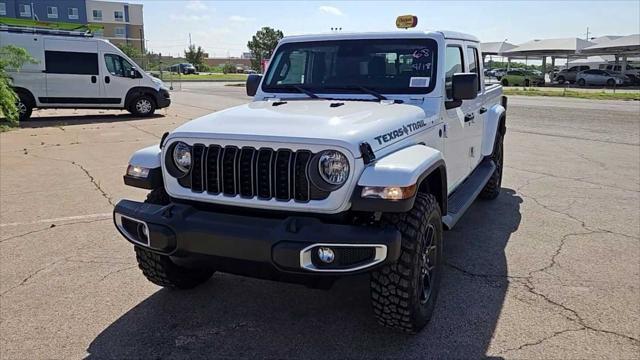 new 2025 Jeep Gladiator car, priced at $48,260