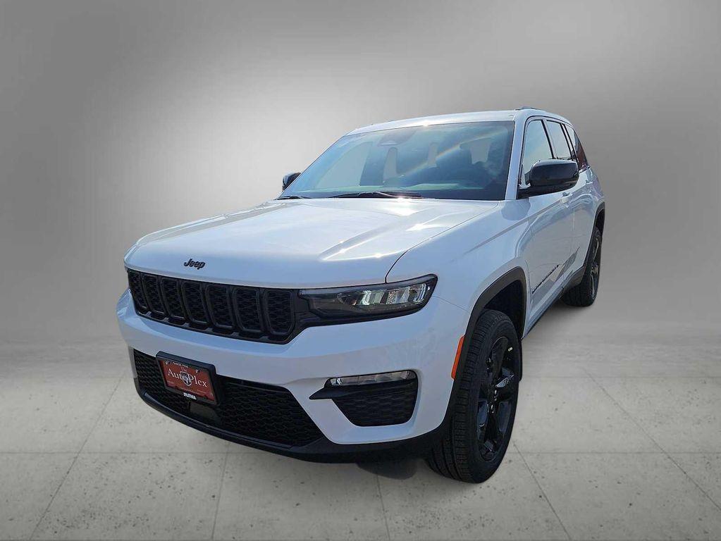 new 2025 Jeep Grand Cherokee car, priced at $42,800