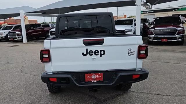 new 2024 Jeep Gladiator car, priced at $50,600