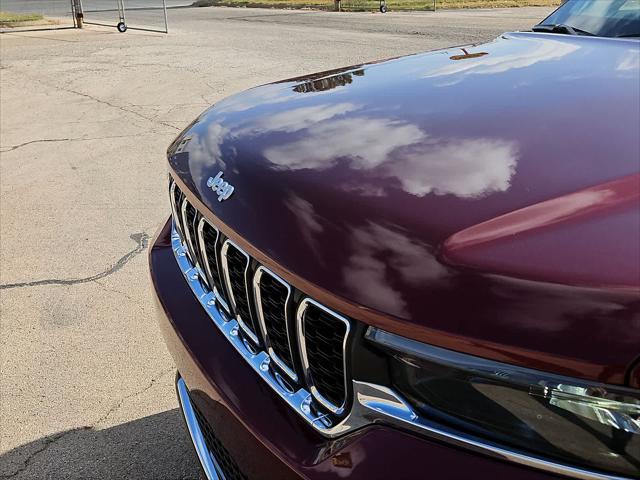 new 2025 Jeep Grand Cherokee car, priced at $39,425