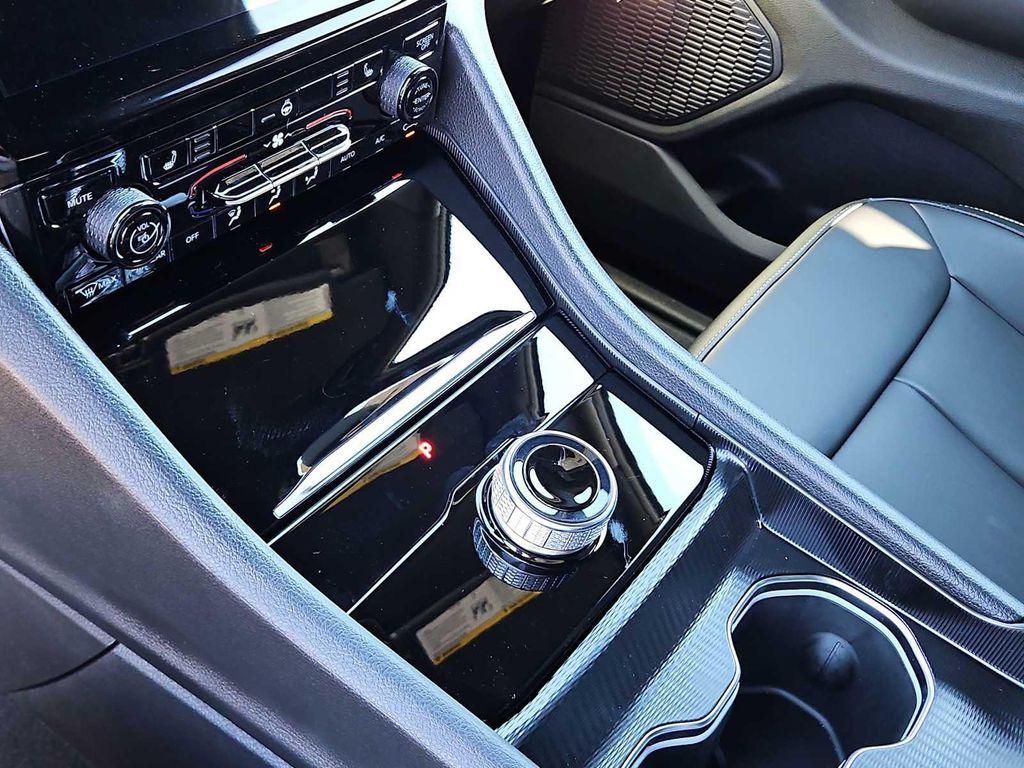 new 2025 Jeep Grand Cherokee car, priced at $43,395