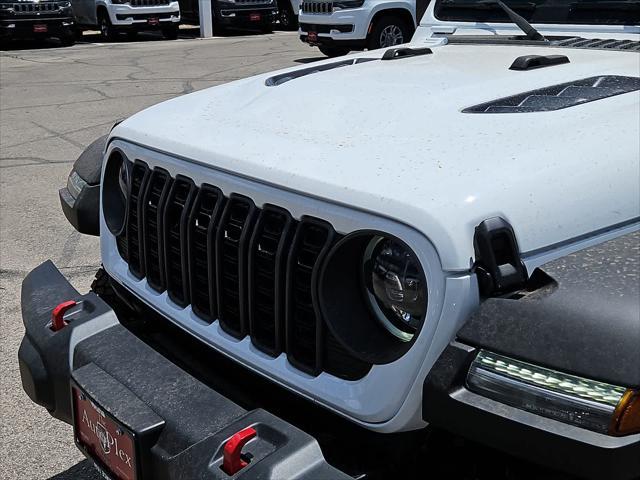 new 2024 Jeep Gladiator car, priced at $60,709