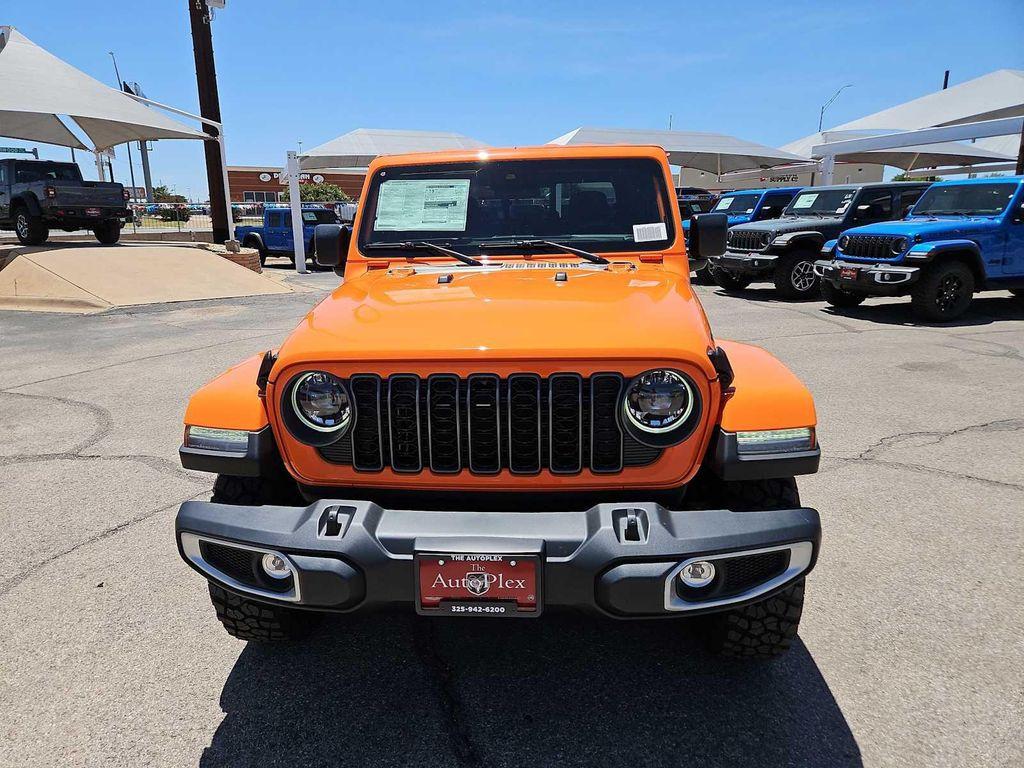 new 2025 Jeep Gladiator car, priced at $49,250