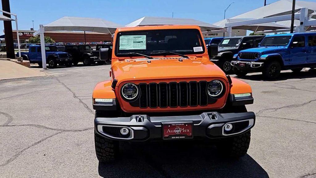 new 2025 Jeep Gladiator car, priced at $49,250