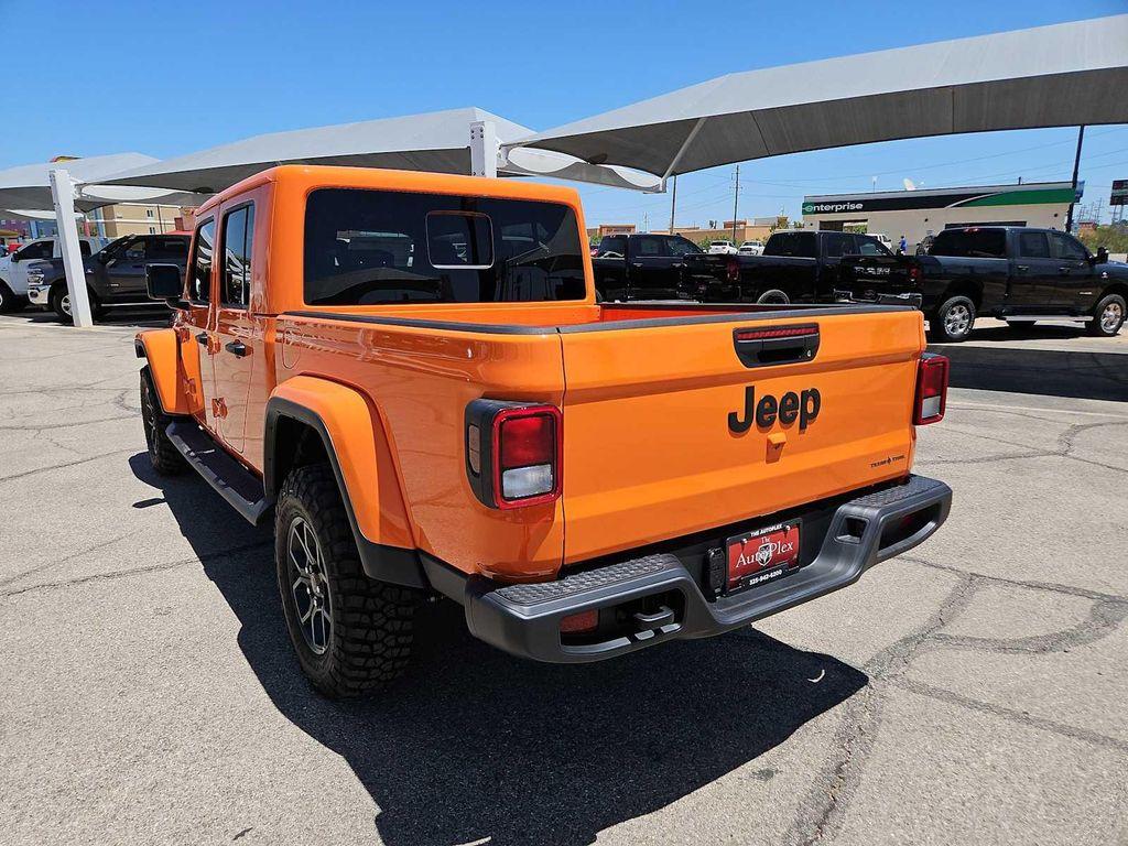 new 2025 Jeep Gladiator car, priced at $49,250