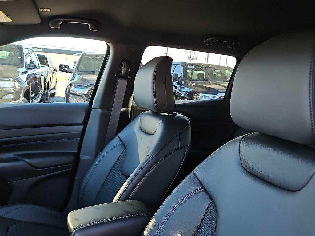 new 2026 Jeep Compass car, priced at $32,305