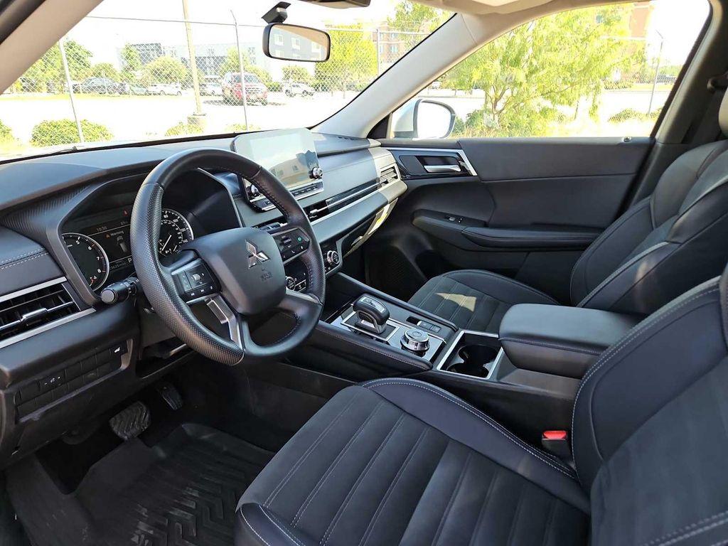 used 2024 Mitsubishi Outlander car, priced at $26,458