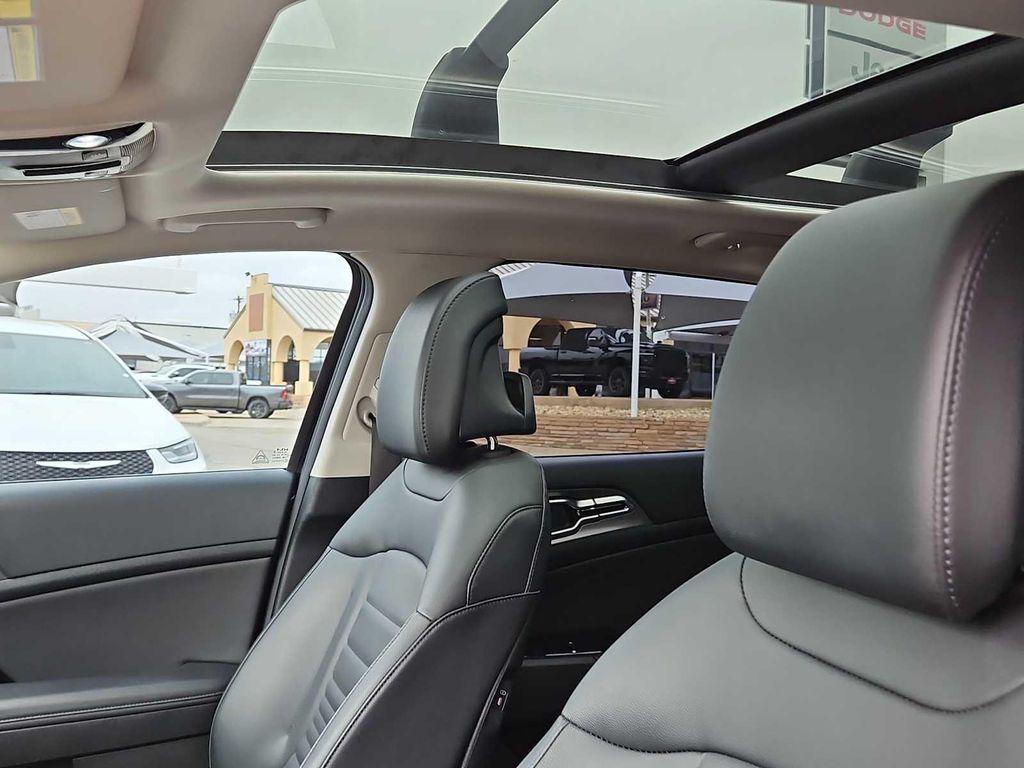 used 2024 Kia Sportage car, priced at $30,293