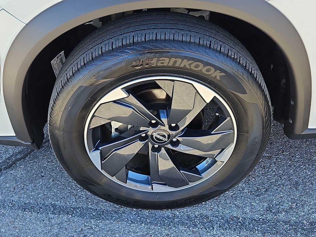 used 2025 Nissan Rogue car, priced at $26,798