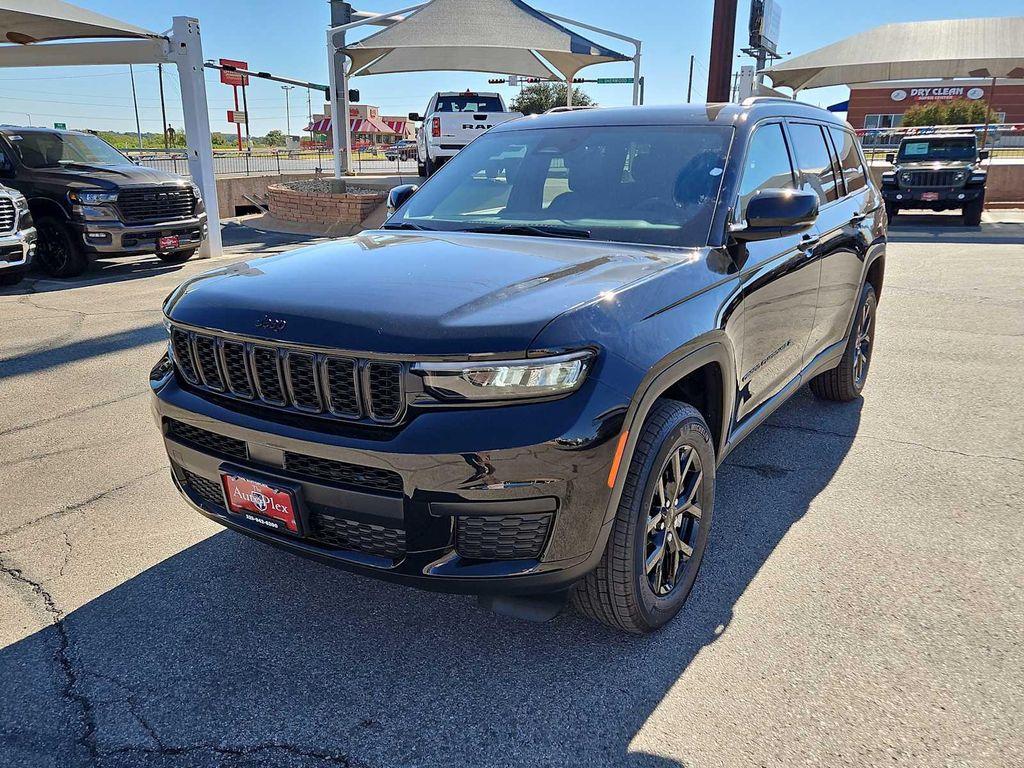 new 2025 Jeep Grand Cherokee L car, priced at $44,230