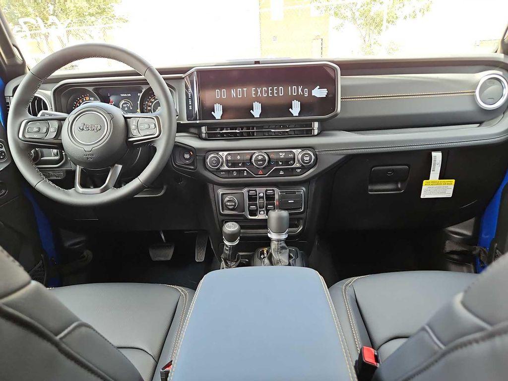new 2025 Jeep Gladiator car, priced at $49,550