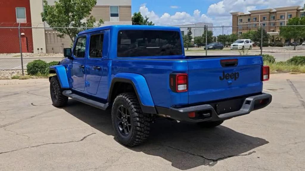 new 2025 Jeep Gladiator car, priced at $49,550