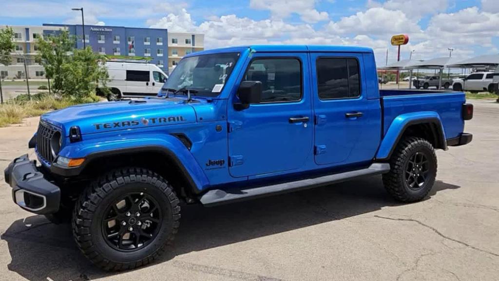 new 2025 Jeep Gladiator car, priced at $49,550