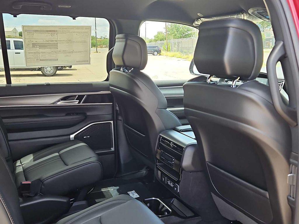 new 2025 Jeep Wagoneer L car, priced at $73,495