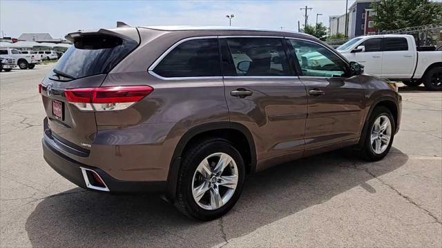 used 2018 Toyota Highlander car