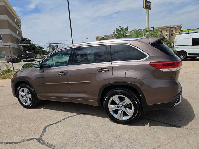 used 2018 Toyota Highlander car