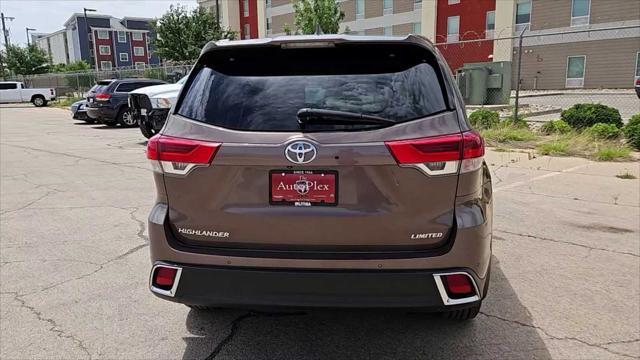 used 2018 Toyota Highlander car